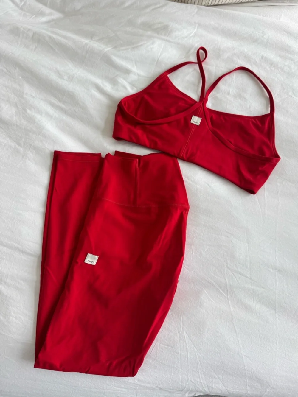Vuori Cherry Red Allthefeels Set - Sports Bra and High-Waist Leggings - Picture 2 of 4